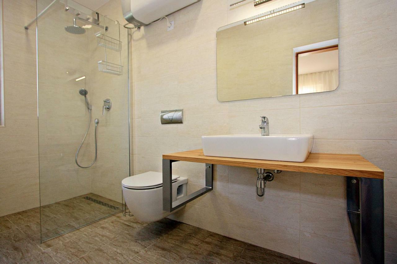 Villa V&D Milna  Exteriér fotografie
