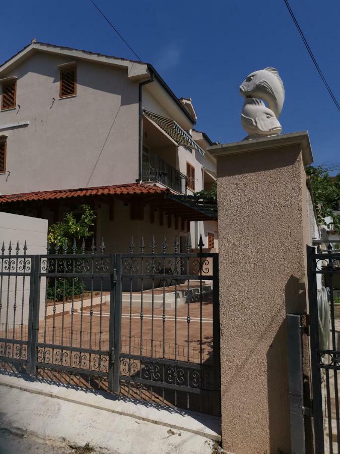Villa V&D Milna  Exteriér fotografie